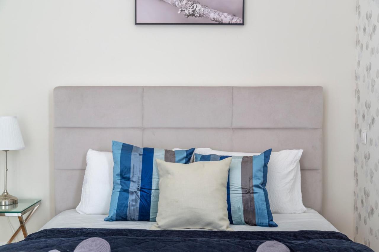 Luxury Quentin 3 Bedrm, 2 Bathrm Apartamento