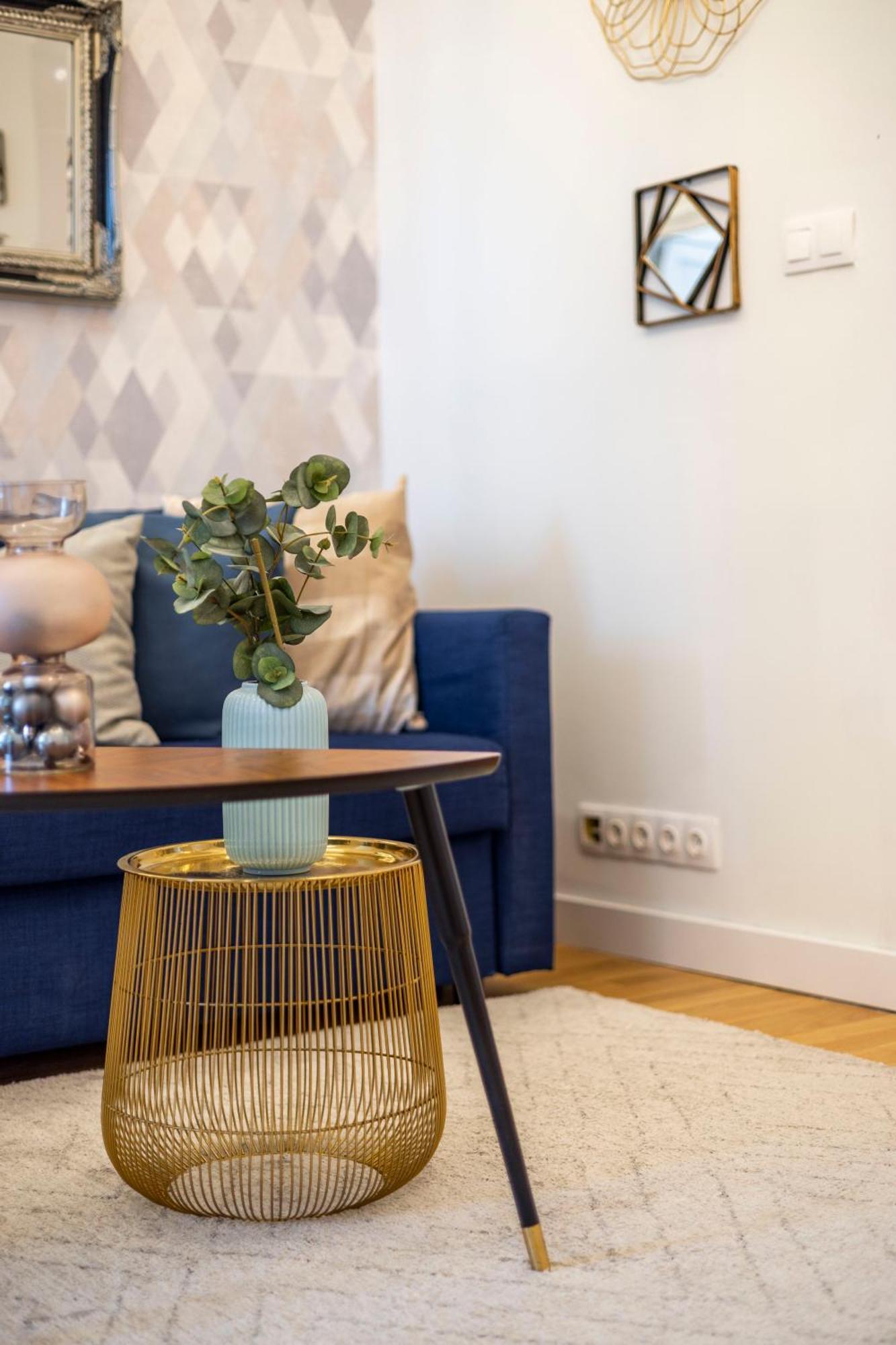 Apartamento Luxury Quentin 3 Bedrm, 2 Bathrm *